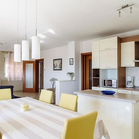 Apartman Niko Appartement Kaštela Buitenkant foto