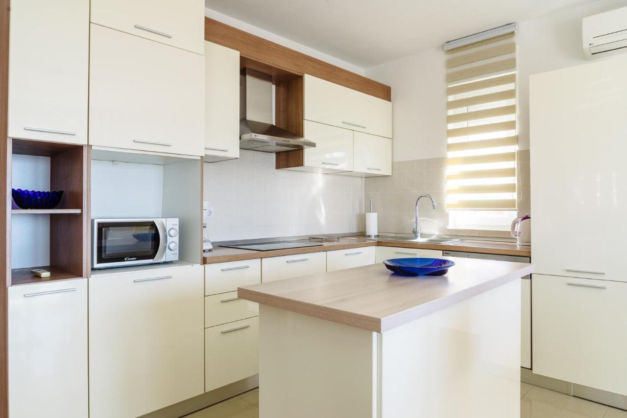 Apartman Niko Kaštela Buitenkant foto