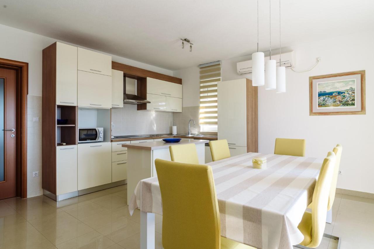 Apartman Niko Kaštela Buitenkant foto