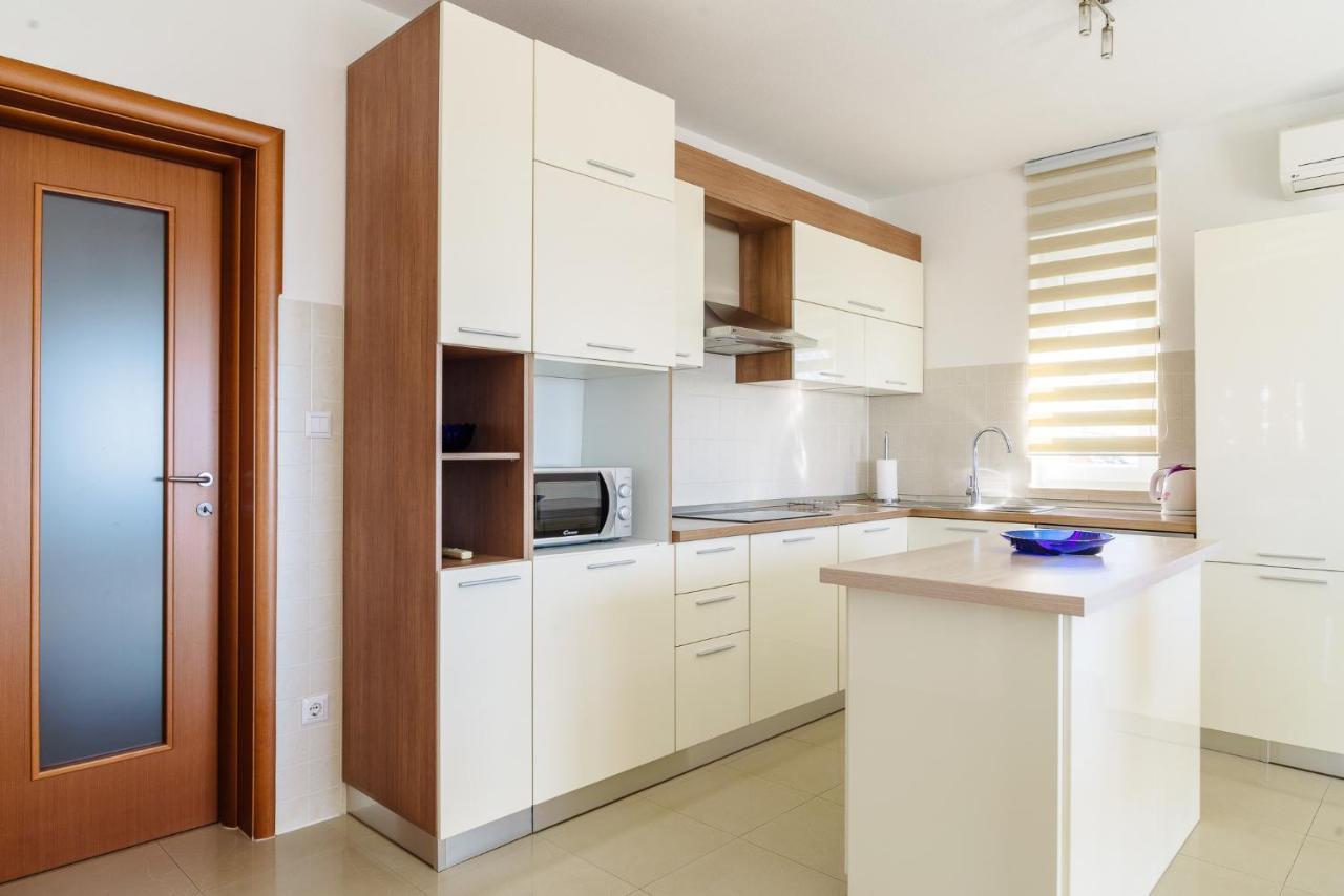 Apartman Niko Appartement Kaštela Buitenkant foto