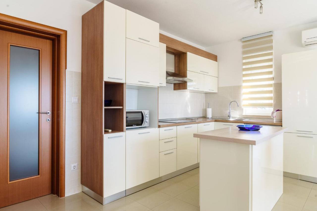 Apartman Niko Kaštela Buitenkant foto