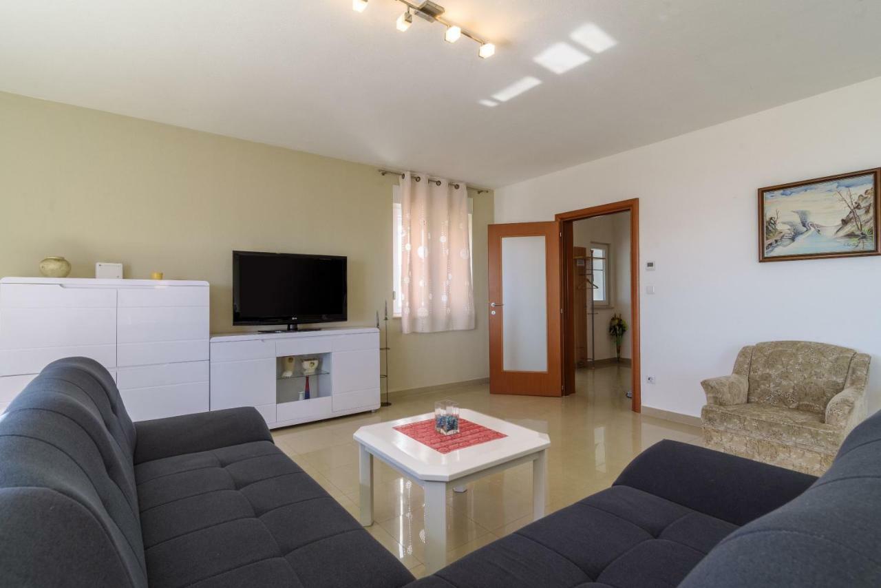 Apartman Niko Appartement Kaštela Buitenkant foto