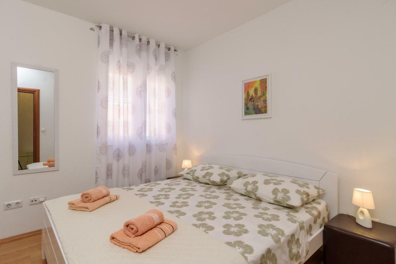 Apartman Niko Kaštela Buitenkant foto